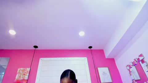 Snapshot of rousse_milu chatting on 07/22/26, 02:36 delicious chocolate online show from 07/22/26, 02:36