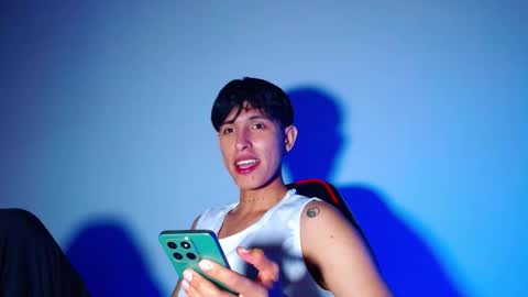 rowanboy23 online show from 11/28/25, 02:47