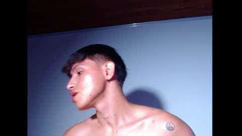 rowanboy23 online show from 06/20/26, 11:51
