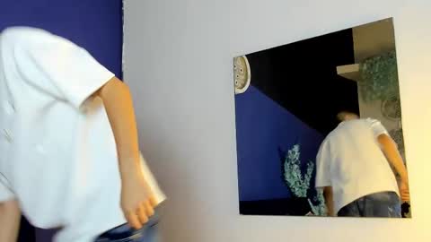 Snapshot of rowancley chatting on 12/05/25, 08:38 Rowan online show from 12/05/25, 08:38