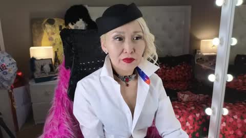 Roxalana online show from 04/28/26, 08:19
