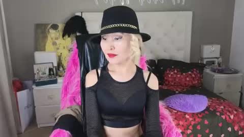Roxalana online show from 06/11/26, 09:40