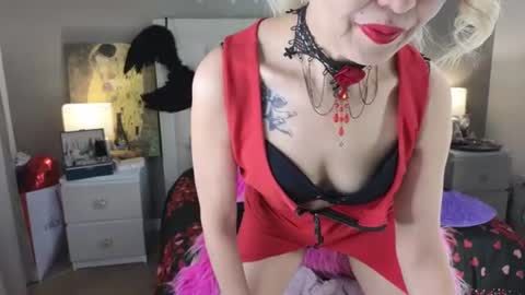 Roxalana online show from 06/18/26, 08:36