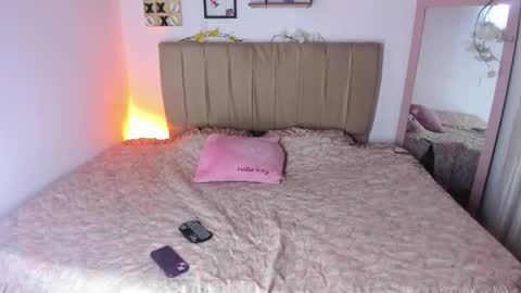 Roxx online show from 10/31/25, 08:15