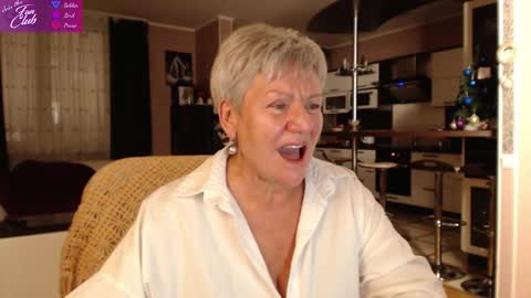 Snapshot of roxana_brooks chatting on 01/11/25, 02:15 Roxana online show from 01/11/25, 02:15
