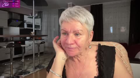 Snapshot of roxana_brooks chatting on 01/22/25, 05:59 Roxana online show from 01/22/25, 05:59