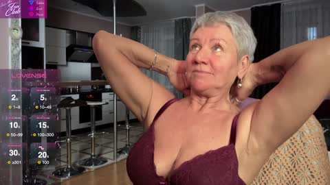 Snapshot of roxana_brooks chatting on 01/23/25, 06:35 Roxana online show from 01/23/25, 06:35