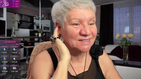 Snapshot of roxana_brooks chatting on 02/12/25, 03:05 Roxana online show from 02/12/25, 03:05