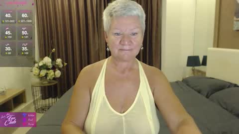 Roxana online show from 12/20/25, 11:12