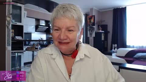 Roxana online show from 04/01/26, 02:25