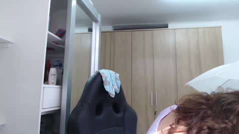 Snapshot of roxanalove7 chatting on 01/05/25, 07:17 Roxana online show from 01/05/25, 07:17