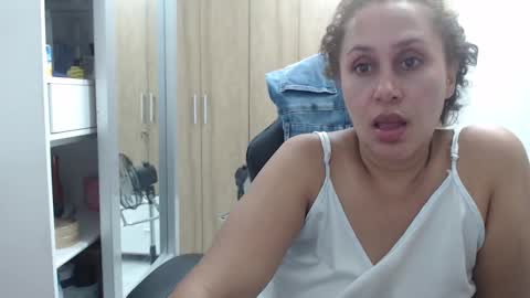 Snapshot of roxanalove7 chatting on 03/10/25, 01:34 Roxana online show from 03/10/25, 01:34