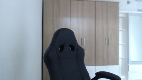 Roxana online show from 11/23/25, 06:08