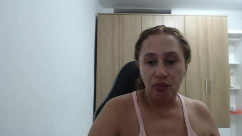 Roxana online show from 04/17/26, 03:09