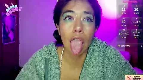 roxxy online show from 11/19/25, 06:35