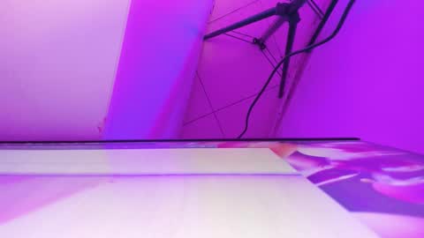 Roxane online show from 02/04/26, 06:41