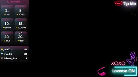 Snapshot of roxaneevans_ chatting on 01/08/25, 04:11 Roxane online show from 01/08/25, 04:11