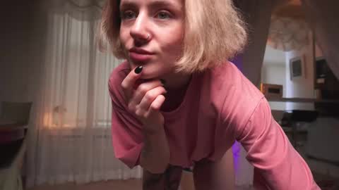 Roxy online show from 02/21/25, 02:06