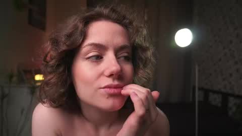 Snapshot of roxannabrik chatting on 04/20/26, 07:11 Roxy online show from 04/20/26, 07:11