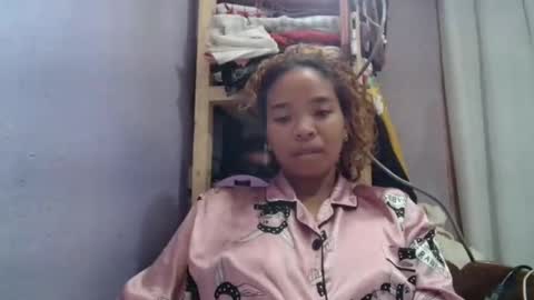 roxanne_98 online show from 05/26/26, 03:57