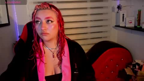 roxanne online show from 04/25/26, 12:19