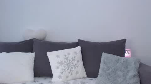 roxanneliss online show from 12/14/25, 12:43