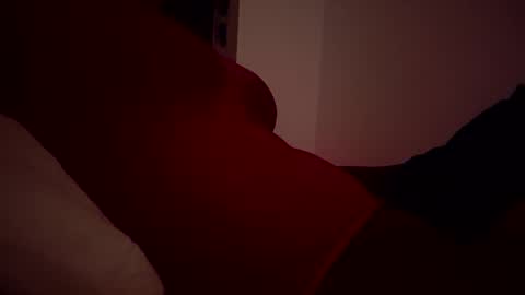 Snapshot of roxi6969 chatting on 02/16/25, 03:27 Power play online show from 02/16/25, 03:27