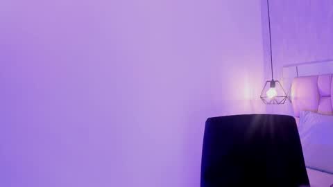 Snapshot of roxie_summers chatting on 02/13/25, 10:54 Roxie online show from 02/13/25, 10:54