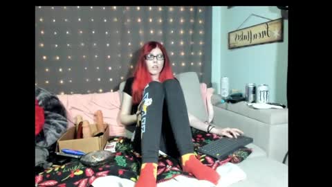 roxihazeleyes online show from 02/09/25, 04:36