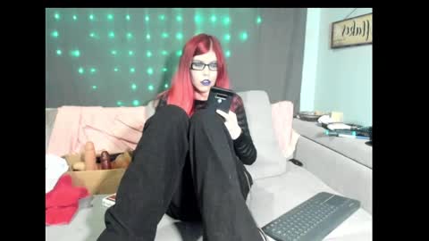 roxihazeleyes online show from 02/14/25, 04:15