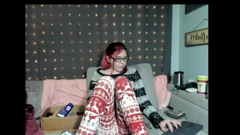 roxihazeleyes online show from 02/21/25, 10:50