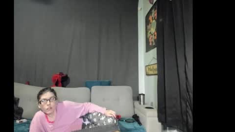 roxihazeleyes online show from 11/15/25, 01:07