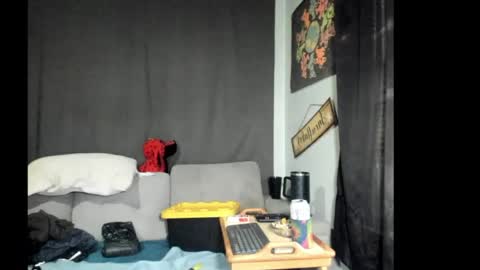 roxihazeleyes online show from 05/12/26, 12:35