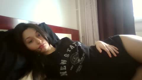 Snapshot of roxxanne194711672836 chatting on 03/22/26, 01:36 roxxanne194711672836 online show from 03/22/26, 01:36