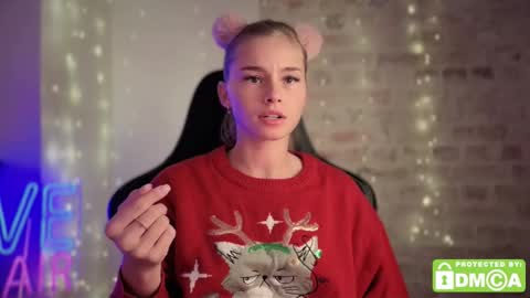 Snapshot of roxxxie_reid chatting on 11/09/25, 09:46 Roxieex ABBY online show from 11/09/25, 09:46