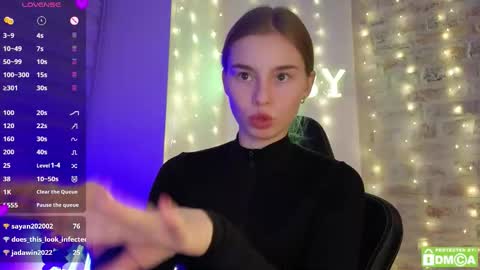 Snapshot of roxxxie_reid chatting on 02/24/26, 09:02 Roxieex ABBY online show from 02/24/26, 09:02