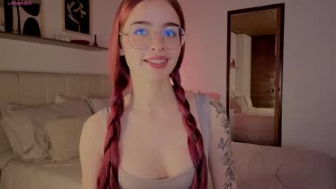 Roxxy online show from 11/22/25, 11:04