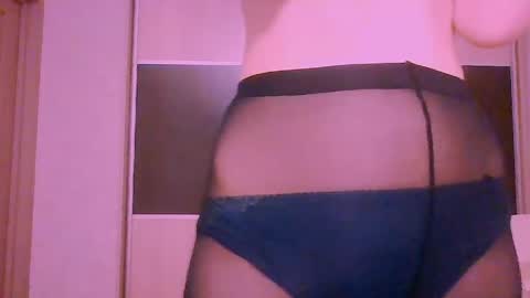 Roxxy Wharton online show from 04/05/26, 12:46