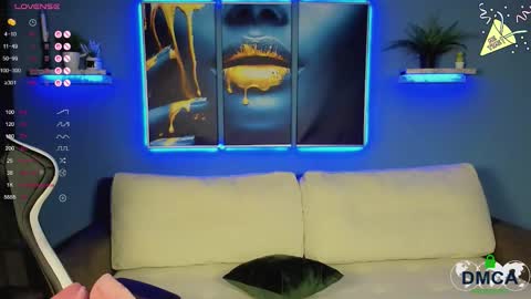 Roxy fiery online show from 10/05/25, 01:37