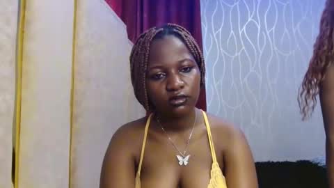 Snapshot of roxy_heather chatting on 01/12/26, 06:07 Roxy online show from 01/12/26, 06:07