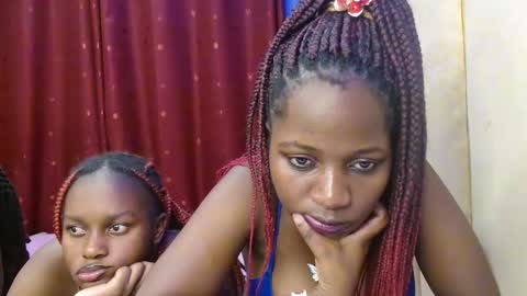 Snapshot of roxy_heather chatting on 02/20/26, 06:30 Roxy online show from 02/20/26, 06:30