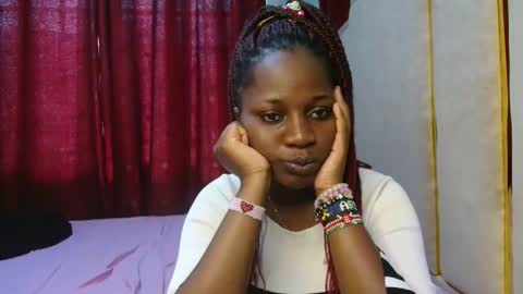 Snapshot of roxy_heather chatting on 02/28/26, 06:36 Roxy online show from 02/28/26, 06:36