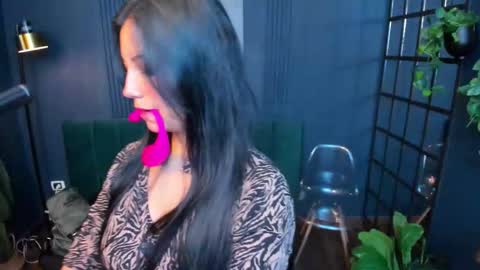 Roxy hell online show from 01/16/26, 12:31