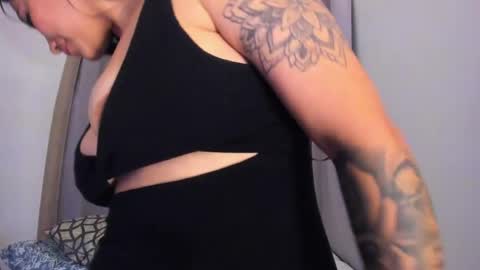 Roxy hell online show from 05/23/26, 03:12