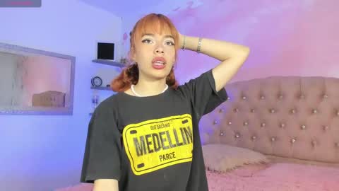 Snapshot of roxy_jones_ chatting on 02/09/25, 01:56 roxy_jones_ online show from 02/09/25, 01:56