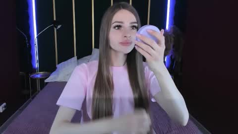 Roxy online show from 11/21/25, 10:47