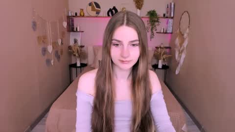 Snapshot of roxy_kisss chatting on 05/13/26, 08:12 Roxy online show from 05/13/26, 08:12