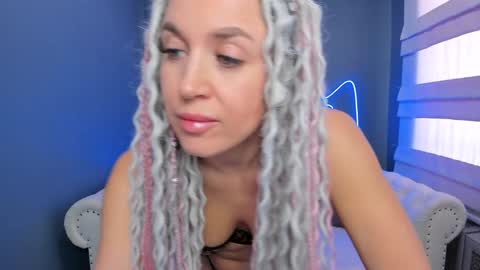 Roxy online show from 01/24/25, 04:59