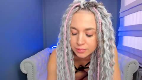 Roxy online show from 02/13/25, 04:54