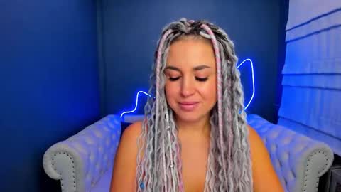 Roxy online show from 10/18/25, 01:41